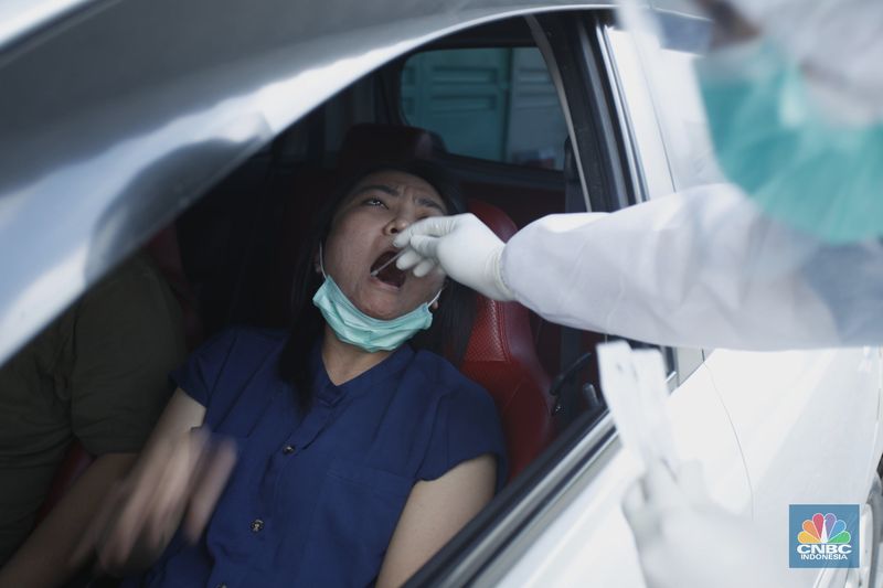 Intip Penampakan Drive Thru Test Swab Covid 19 Foto 3