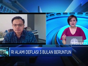 Deflasi, Kelas Menengah Tahan Belanja & Simpan Dana di Bank