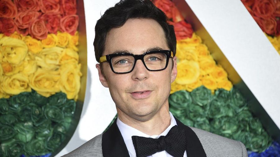 Jim Parsons arrives at the 73rd annual Tony Awards at Radio City Music Hall on Sunday, June 9, 2019, in New York. (Photo by Evan Agostini/Invision/AP)