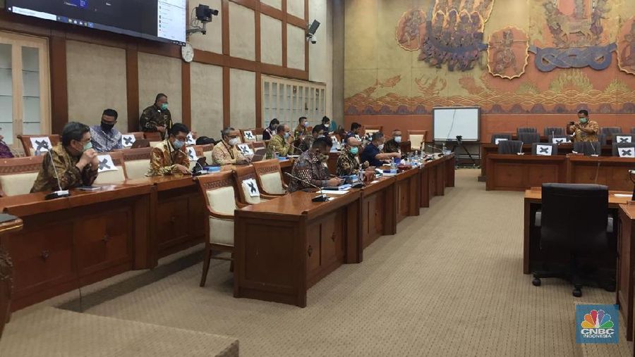 Rapat Dengar Pendapat dengan Rapat Kerja dengan Wakil BUMN II, Pembahasan Mengenai Ppsi Penyelesaian Permasalahan Asuransi Jiwasraya (CNBC Indonesia/ Monica Wareza)