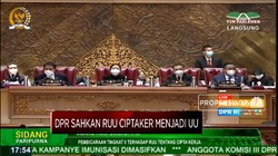 Ketok Palu! RUU Ciptaker Sah Menjadi UU