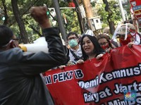 Pekerja Hiburan Malam Kepung Gedung DPRD DKI, Ada Apa?
