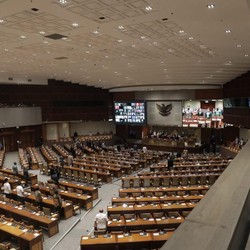 DPR Setujui UU HKPD, Pajak & Retribusi Daerah Siap Dirombak!