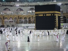 Aturan Arab Ribet, Ongkos Umrah Bisa Nanjak 3 Kali Lipat!