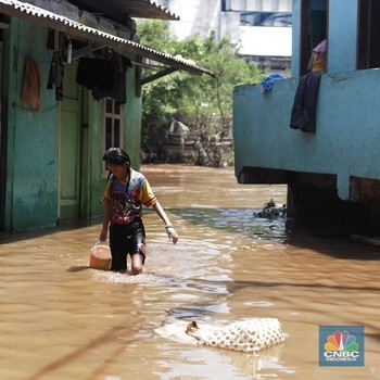 Sungai Ciliwung Meluap, Warga Kebon Pala Kebanjiran!