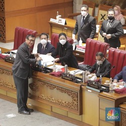 Ternyata Buruh Sudah Mencium RUU Ciptaker Disahkan Hari Ini