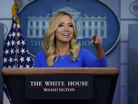 Potret Cantik Kayleigh McEnany, Kasus Baru Covid Gedung Putih