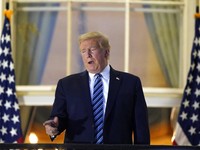Gokil! Trump Ajukan Stimulus Covid-19 Rp 26.419 T
