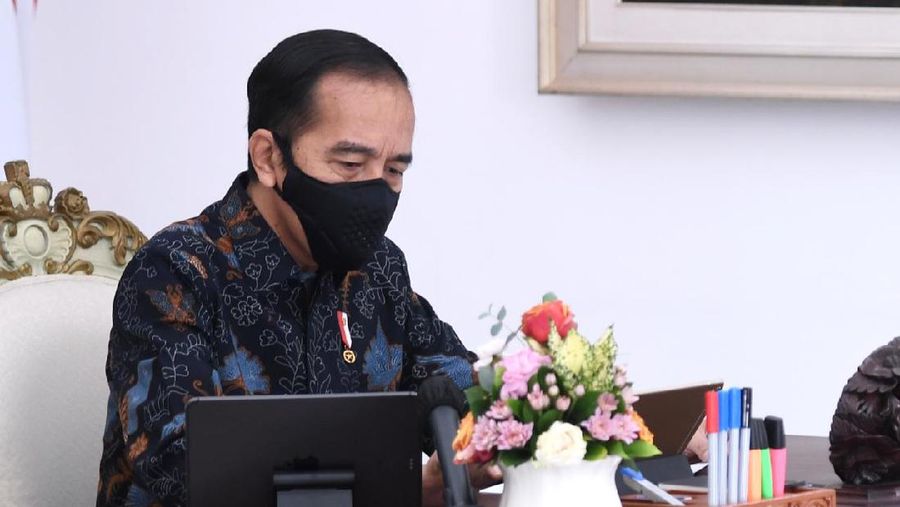 Presiden Joko Widodo dalam acara rapat terbatas korporasi petani dan nelayan,( Dok: Lukas - Biro Pers Sekretariat Presiden)