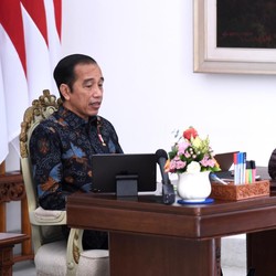 Jokowi Sebut Pungli Dapat Hilang dengan Omnibus Law