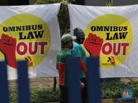Omnibus Law Buat Investasi ke RI Moncer Meski Pandemi, Bener?