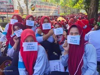 Viral Bos Staycation Karyawati, Menaker Rilis Aturan Baru