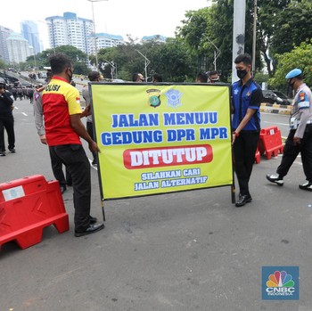 Penampakan Terkini Depan Gedung DPR, Polisi Antisipasi Demo