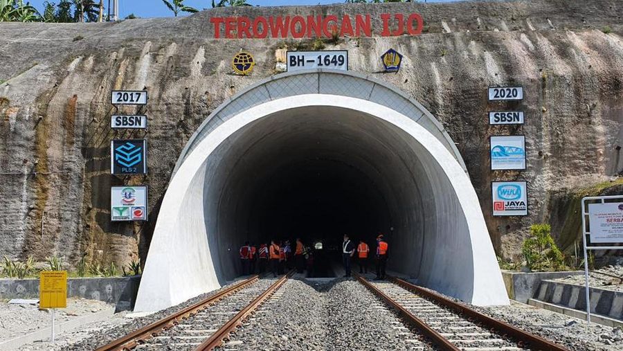 Pemerintah merampungkan jalur ganda kereta api (KA) lintas selatan Jawa dari Cirebon sampai Jombang sepanjang 550 Km. (Dok: Humas Ditjen Perkeretaapian Kemenhub)