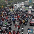 Airlangga Tuding Ada Bohir Demo, Buruh: Kita Punya Uang!