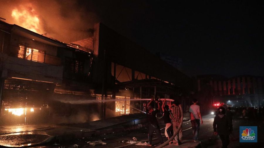 Demo Tolak Omnibus Law Bioskop Senen