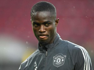 Giliran Eric Bailly Bela Cristiano Ronaldo