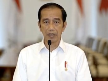 Jokowi Persilakan Penolak UU Ciptaker Ajukan Uji Materi ke MK