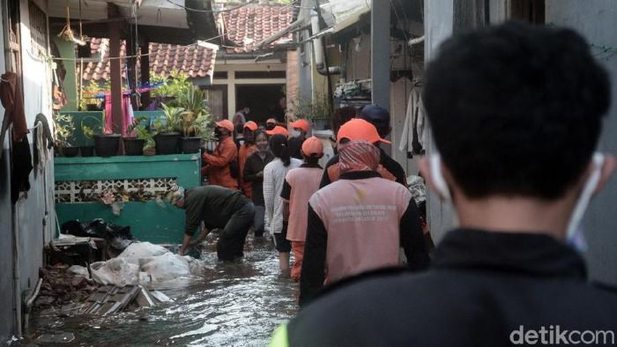 Longsor di Ciganjur, Jakarta Selatan (detikcom/ Dedy Istanto)