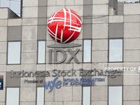 IHSG Menguat 6 Hari Hingga Pekerja Ritel Inggris Terancam PHK