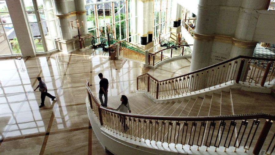 BRUNEI EMPIRE BUILDING