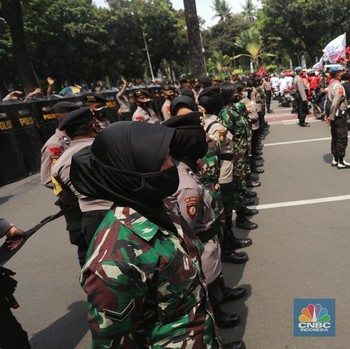 Balik Kanan! Buruh Tolak Omnibus Law Batal Geruduk Istana