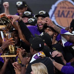 LA Lakers Juara NBA Saat Corona, Kejar Rekor Boston Celtics