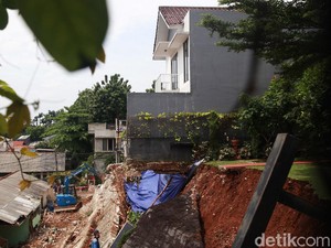BPBD Ingatkan 10 Wilayah di Jaksel-Jaktim Berpotensi Longsor Bulan Ini