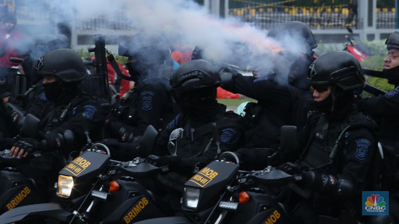 Demo Ricuh Tolak Omnibus Law. (վ/Tri Susilo)