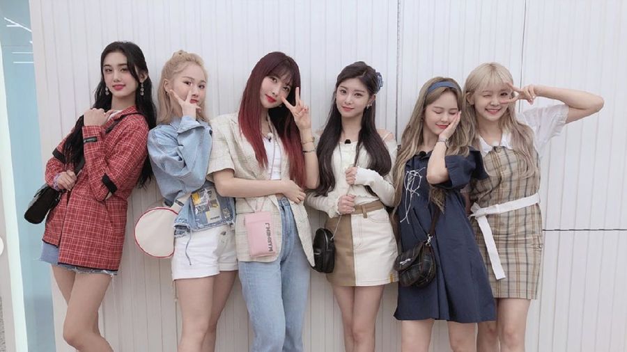 EVERGLOW (IG @official_everglow)