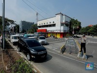 Mohon Maaf Pedemo Tolak Omnibus Law, Akses ke Istana Ditutup!
