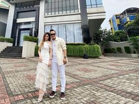 Viral! Aksi Crazy Rich Malang Hadiahi Istri Tower di Jakarta
