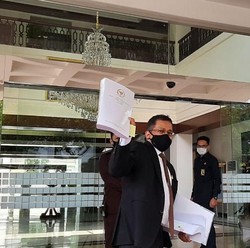 RUU Ciptaker yang Diterima Jokowi sama dengan Paripurna DPR