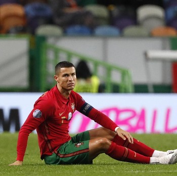 Potret Bintang Sepak Bola Cristiano Ronaldo Positif Corona