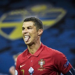 Resmi! Ronaldo Kembali ke Manchester United, Ini Bayarannya