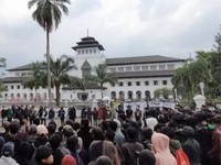 Polusi Udara Jakarta Bikin Heboh, Bandung Lebih Parah