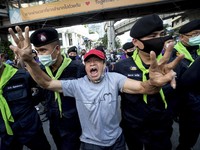 Penampakan Massa Menyemut di Bangkok, Desak PM Prayuth Resign