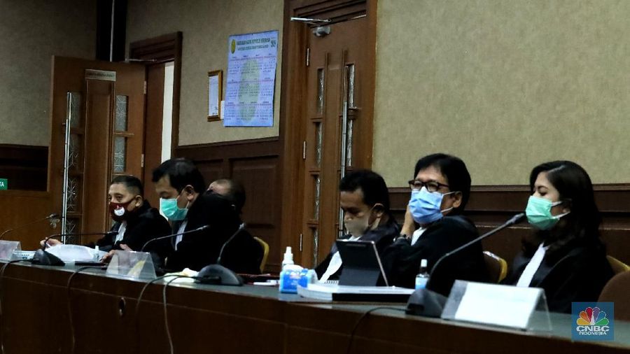 Pembacaan tuntutan Jaksa Penuntut Umum (JPU) terhadap dua terdakwa dalam kasus dugaan korupsi PT. Asuransi Jiwasraya (Persero) akhirnya digelar hari ini, Kamis (15/10/2020).  (CNBC Indonesia/Tri Susilo)
