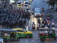 Bangkok Status Darurat Parah, Polisi Thailand Bubarkan Demo