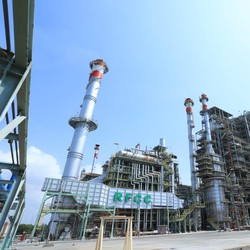 Ada Transisi Energi, Gimana Nasib Bisnis BBM Pertamina?
