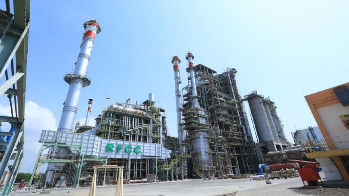Produksi BBM jenis Pertamax di kilang Residual Fluid Catalytic Cracking (RFCC) Refinery Unit (RU) IV Cilacap setiap tahun terus mengalami peningkatan. (Dok.Pertamina)