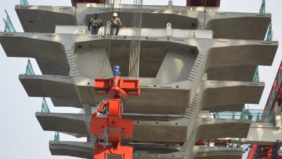 Progres Konstruksi Jalan Tol Layang Dalam Kota Jakarta Ruas Kelapa Gading-Pulo Gebang Capai 71%. (Dok. Kementerian PUPR)