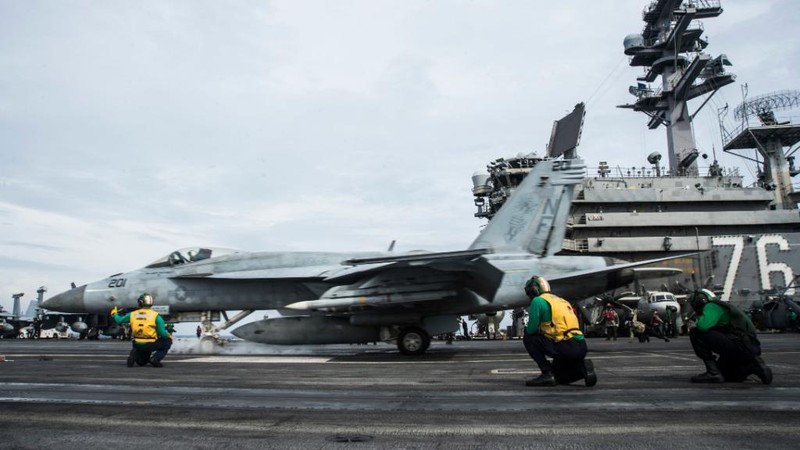 SS Ronald Reagan (media.defense.gov via Twitter U.S. Navy)