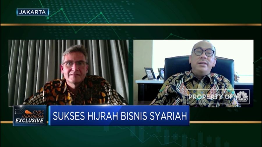 Sukses Hijrah Bisnis Asuransi & Perbankan  Syariah (CNBC Indonesia TV)