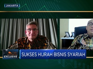 Sukses Hijrah Bisnis Asuransi & Perbankan  Syariah