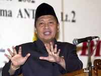 Wapres ke-9 RI Hamzah Haz Meninggal Dunia