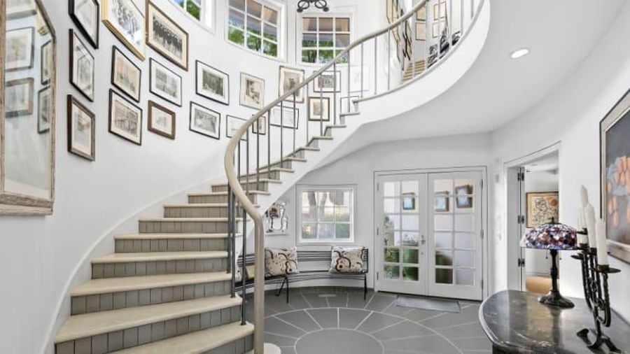 Rumah pantai di Hamptons (Photo credit: Rise Media (provided by The Corcoran Group))