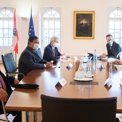 'Karpet Merah' Austria untuk Prabowo Borong Eurofighter