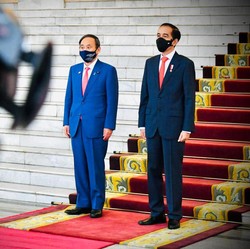 Di Depan PM Suga, Jokowi Happy Soal Relokasi Pabrik Jepang