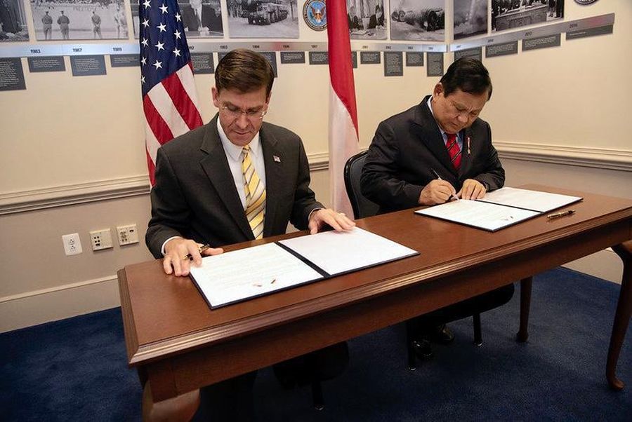 Peretemuan Menteri Pertahanan AS, Dr. Mark T. Esper bertemu dengan Menteri Pertahanan RI, Prabowo Subianto, di Pentagon, Washington, D.C., Amerika Serikat, (Dok. Kemhan)